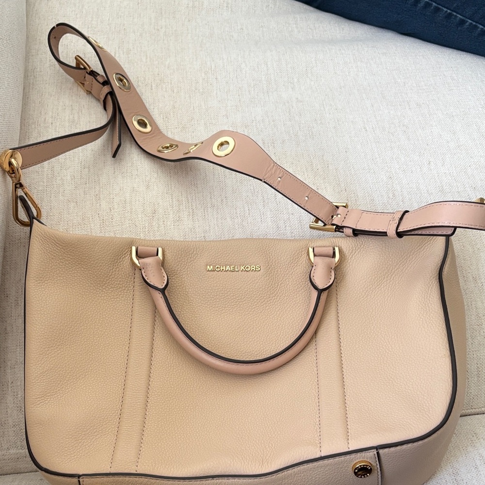 Michael Kors Beige Leather Bag